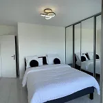 Appartement Nice Pour 6 Personnes Proche De L\'Aeroport